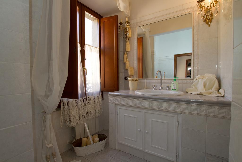 La Casa Di Milady Bed and Breakfast Genzano di Roma Δωμάτιο φωτογραφία